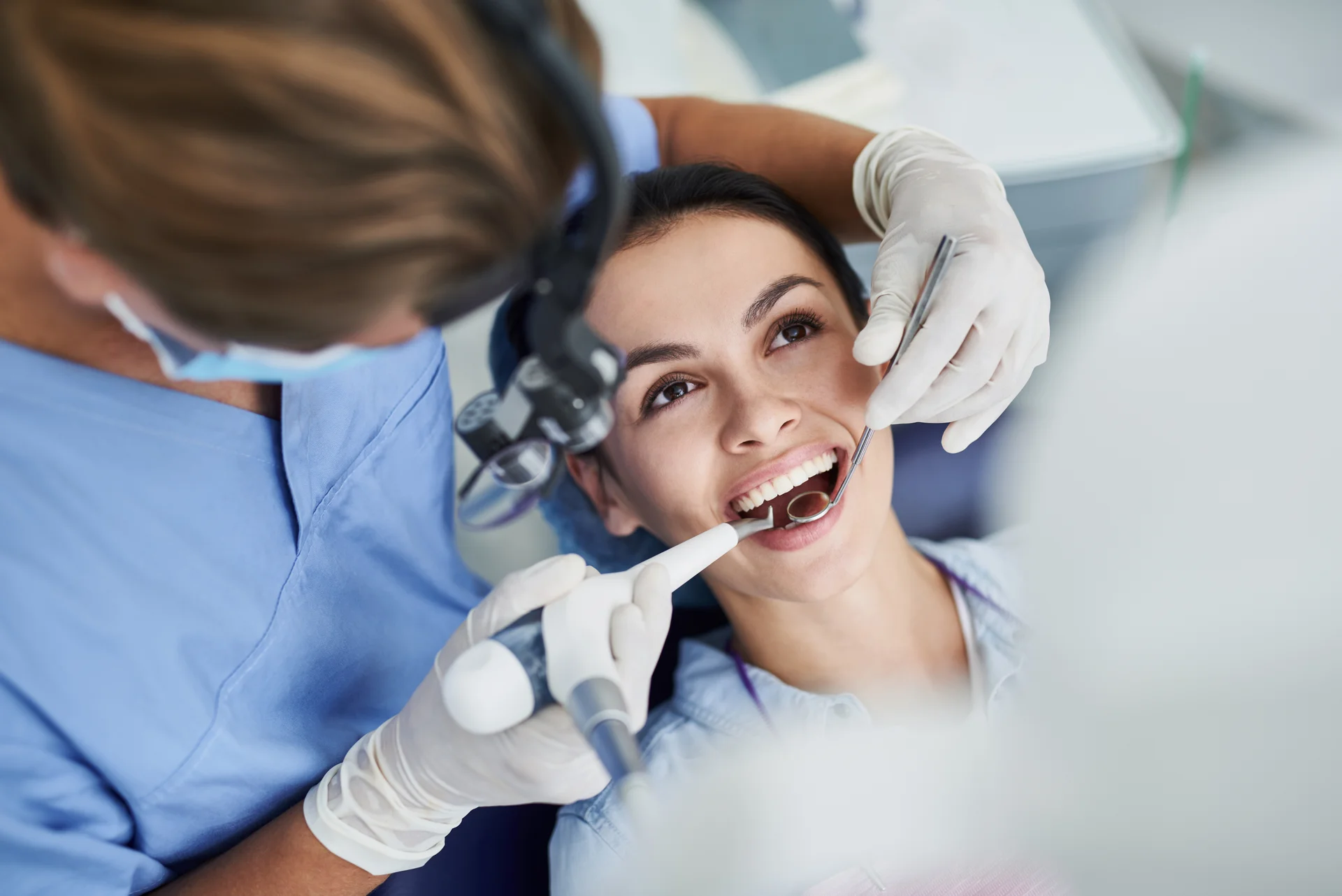On-screen review of a digital scan before treatment